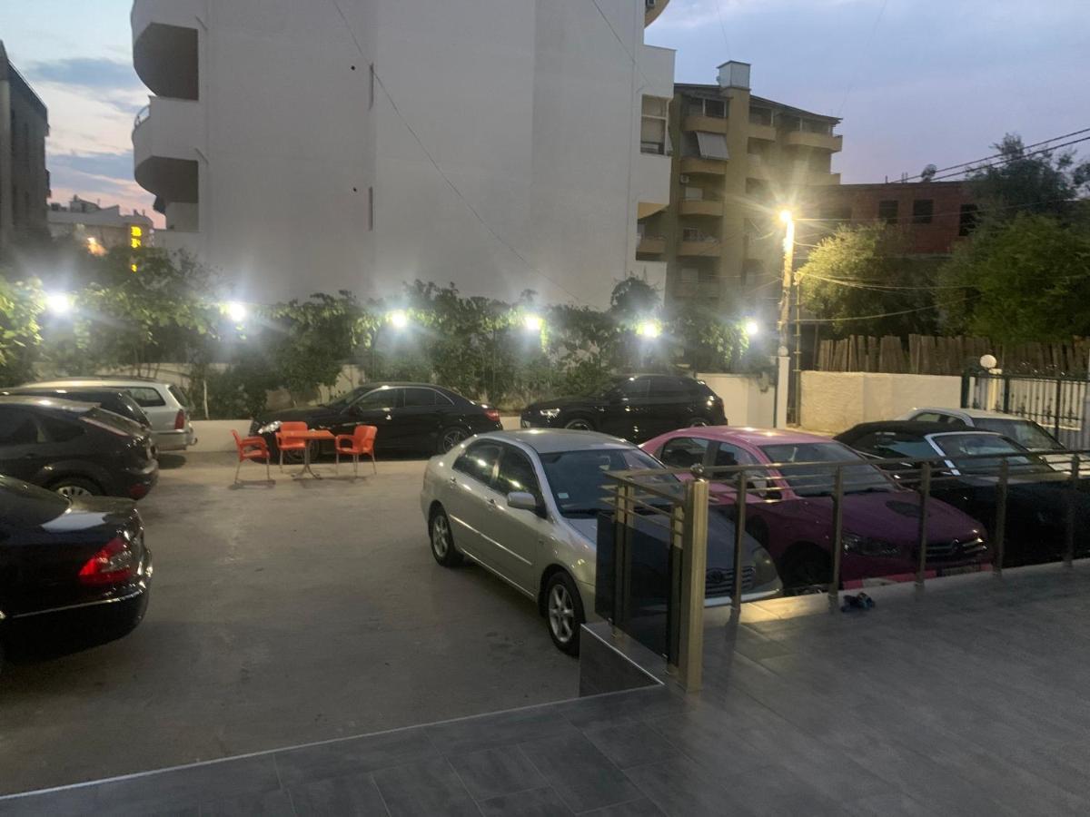 Villa Premium Durrës Buitenkant foto