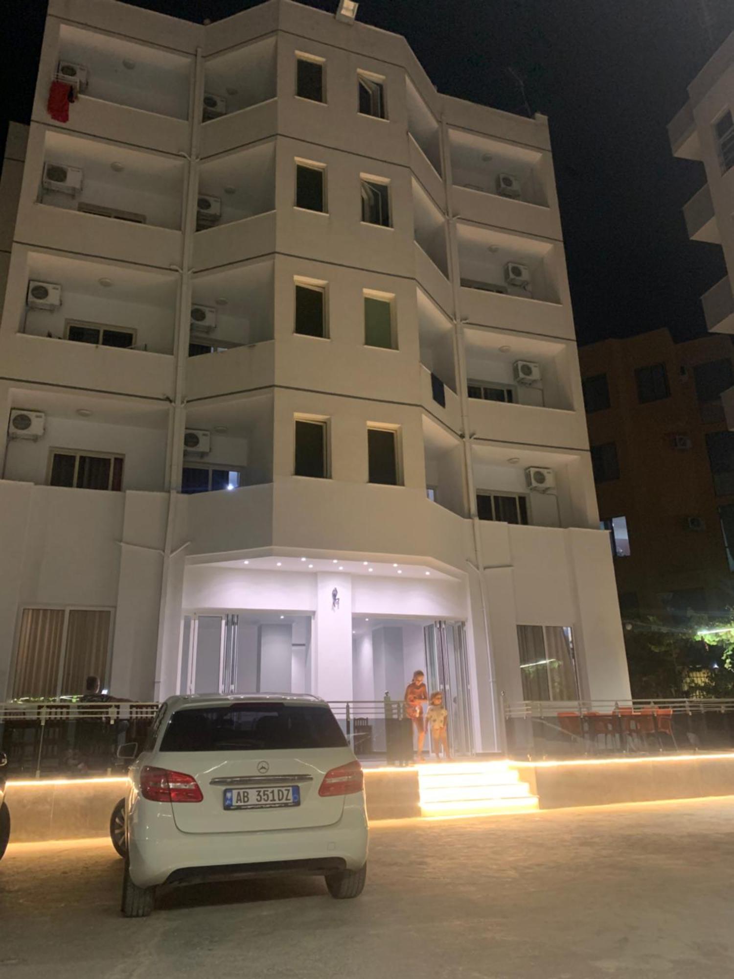 Villa Premium Durrës Buitenkant foto